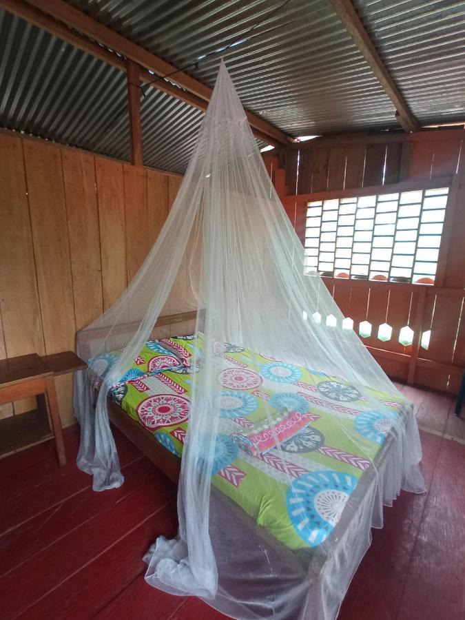 Hostal Buho Amazonas Tours Летисия Екстериор снимка