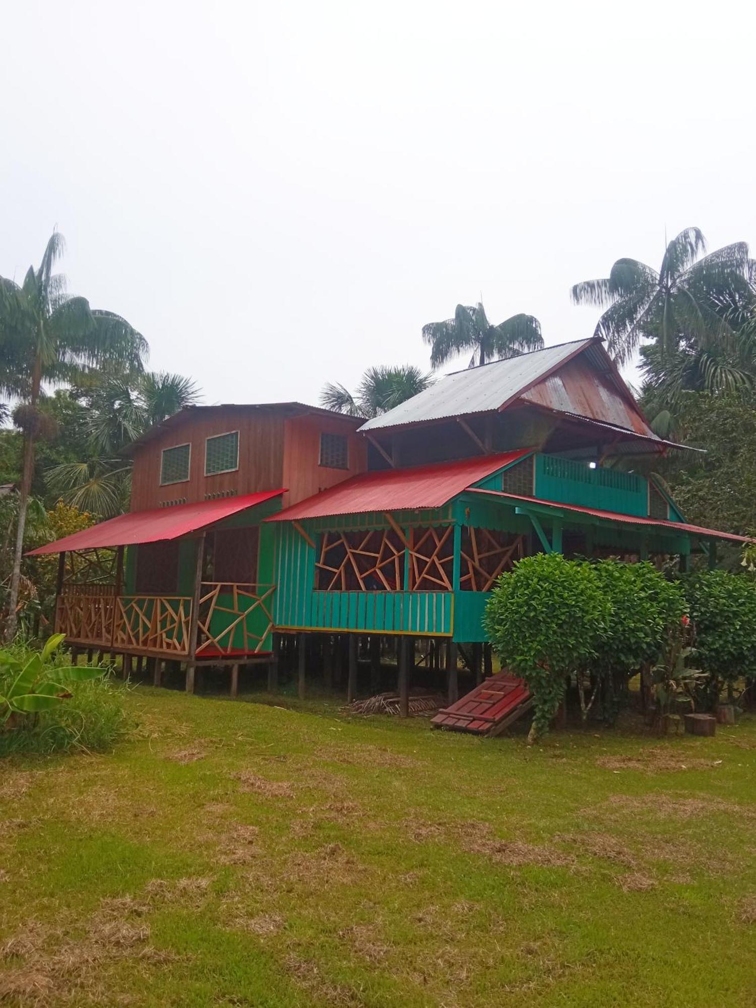 Hostal Buho Amazonas Tours Летисия Екстериор снимка