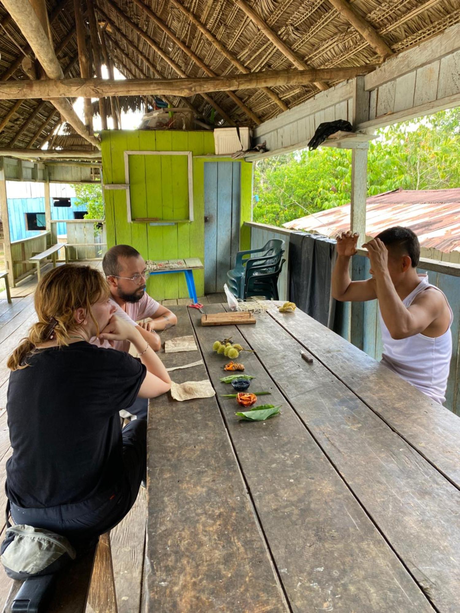Hostal Buho Amazonas Tours Летисия Екстериор снимка