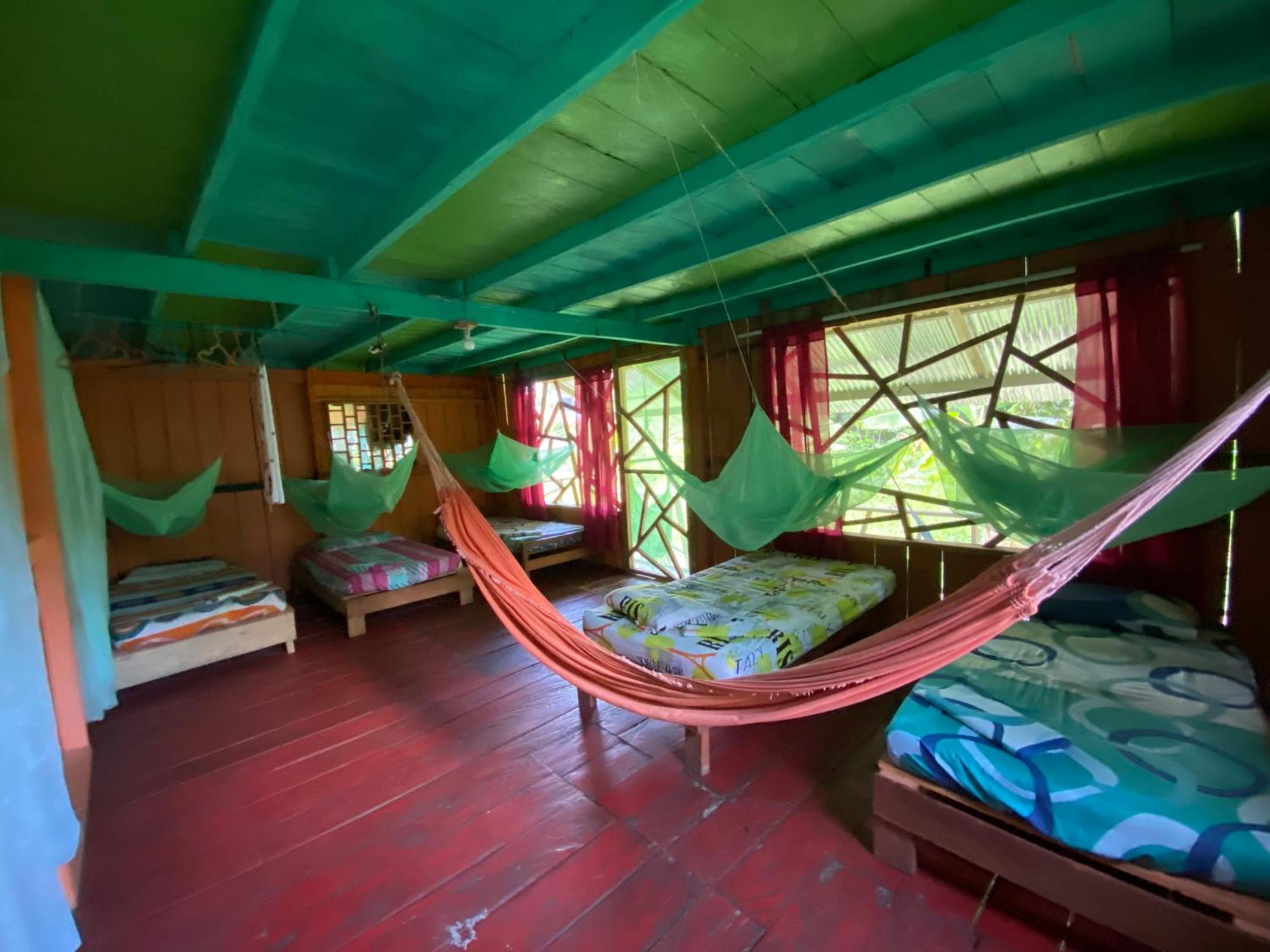Hostal Buho Amazonas Tours Летисия Екстериор снимка