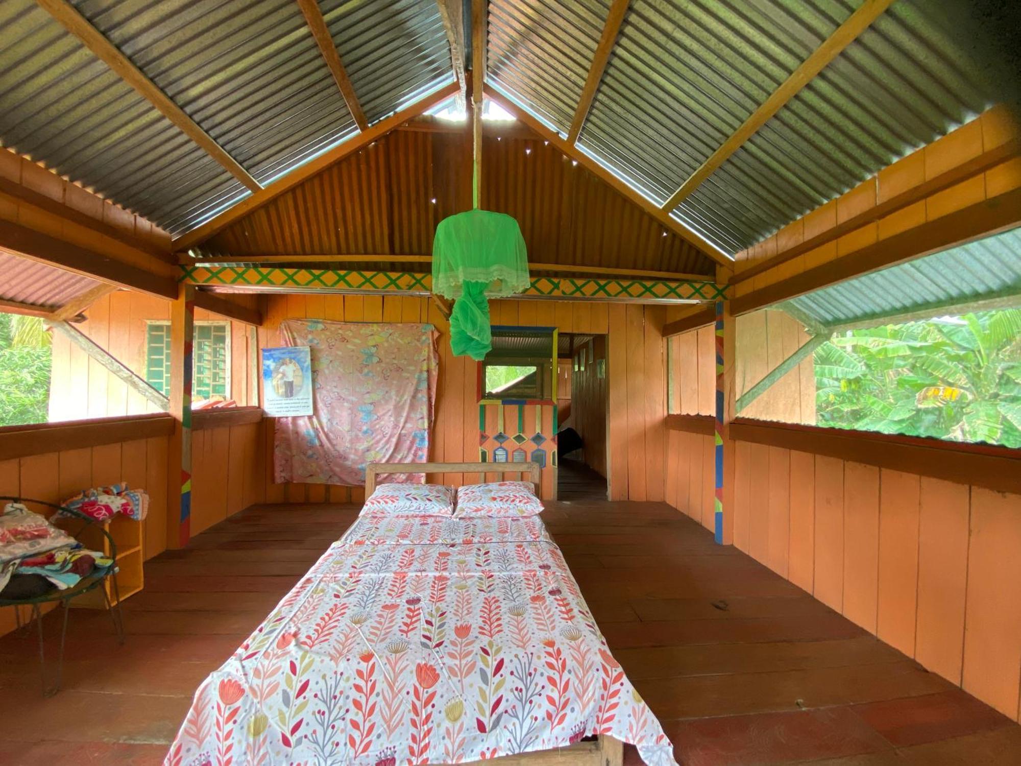 Hostal Buho Amazonas Tours Летисия Екстериор снимка